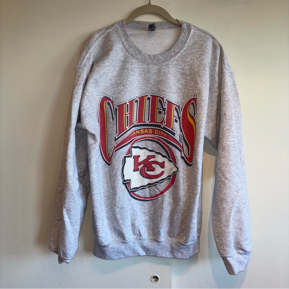 Kansas City Chiefs vintage style crewneck pullover sweatshirt ❤️💛🏈